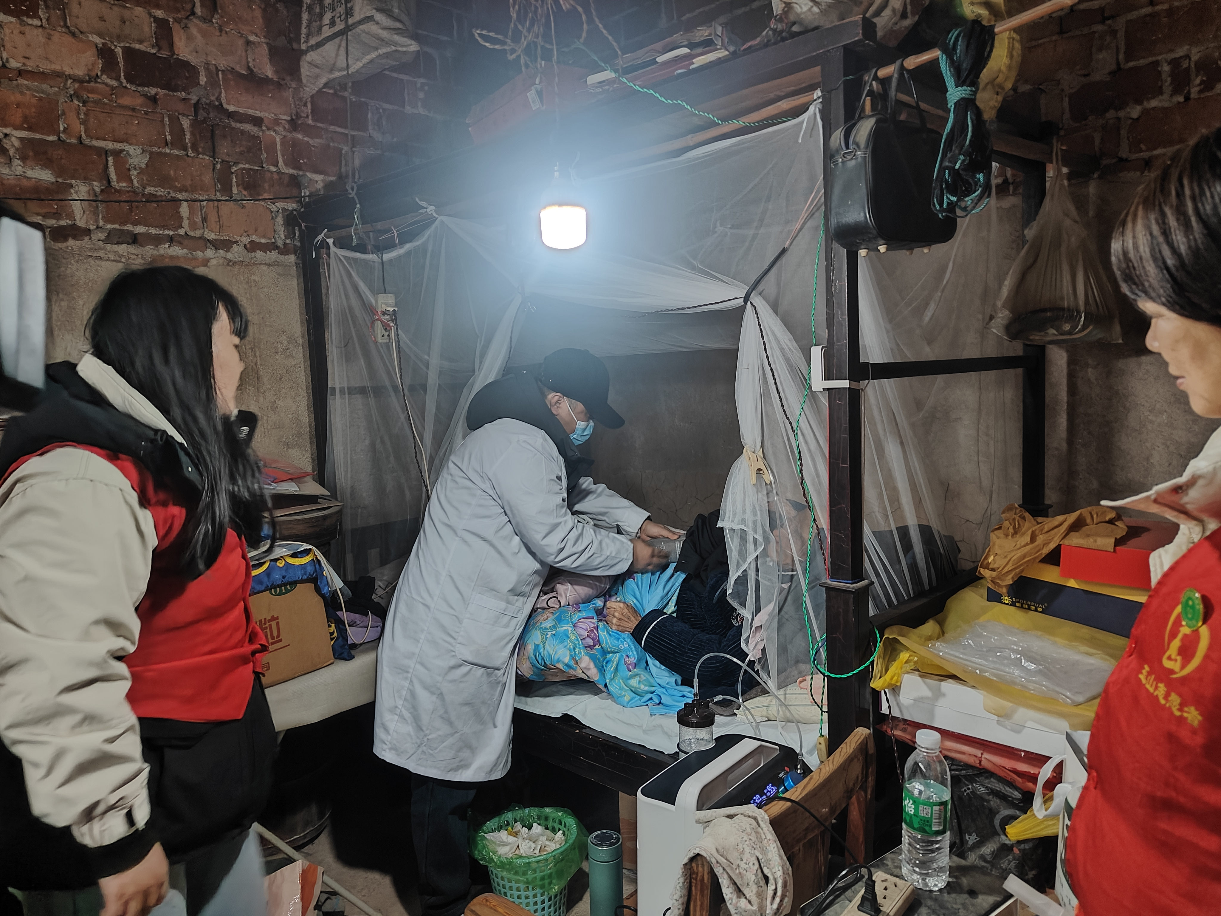 汪应椿2.jpg