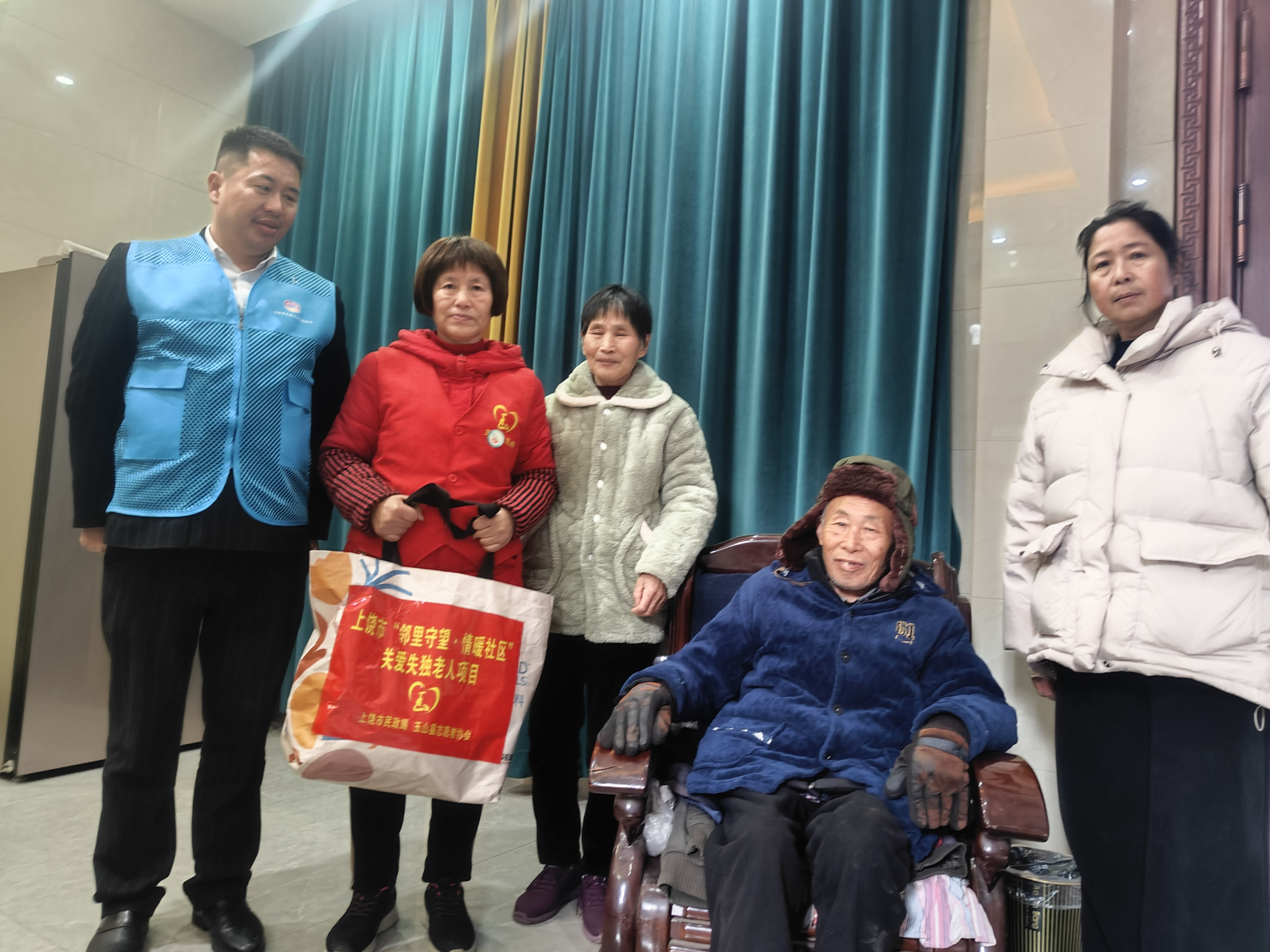 陈银枝.jpg