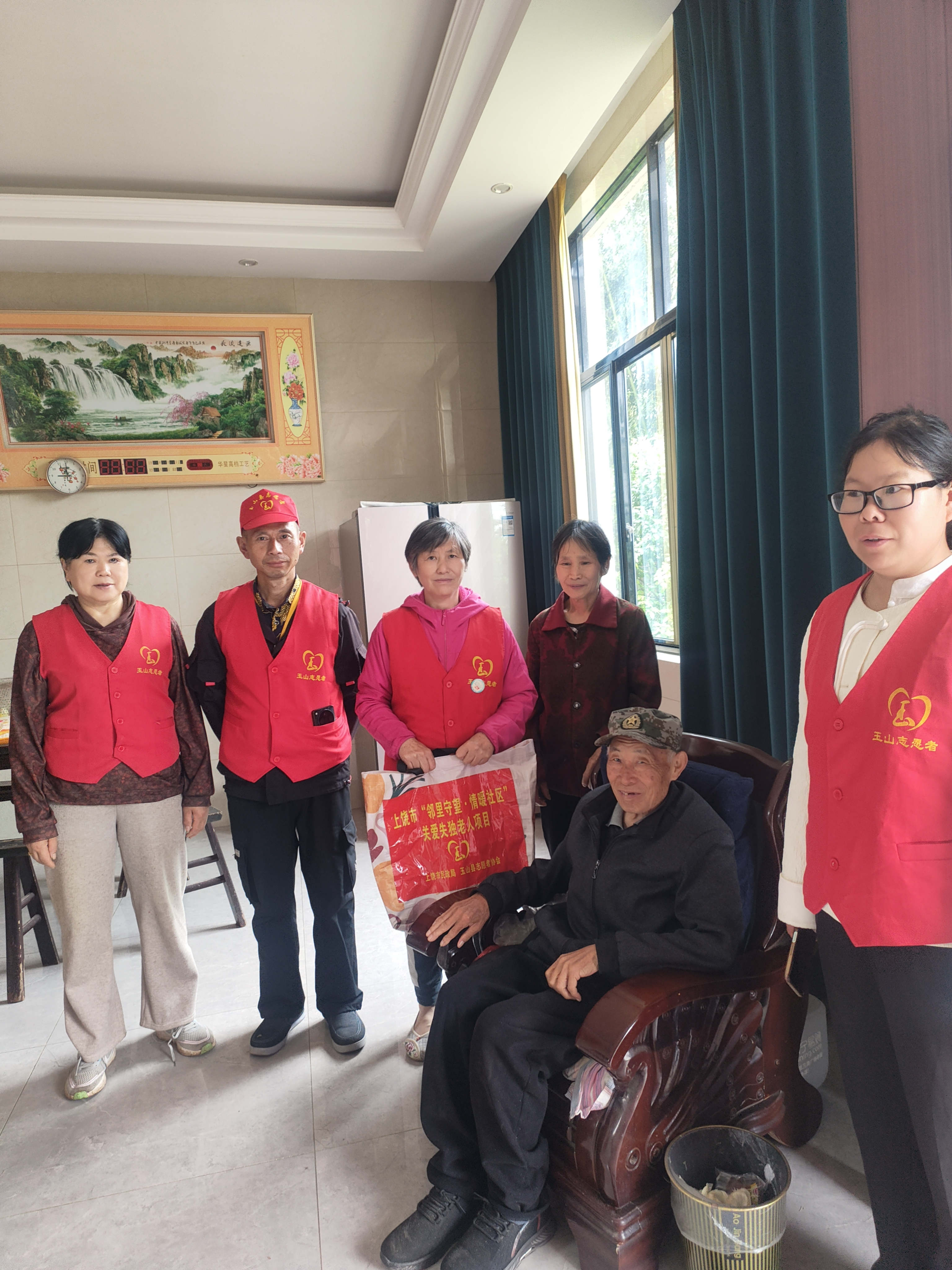 陈银枝1.jpg