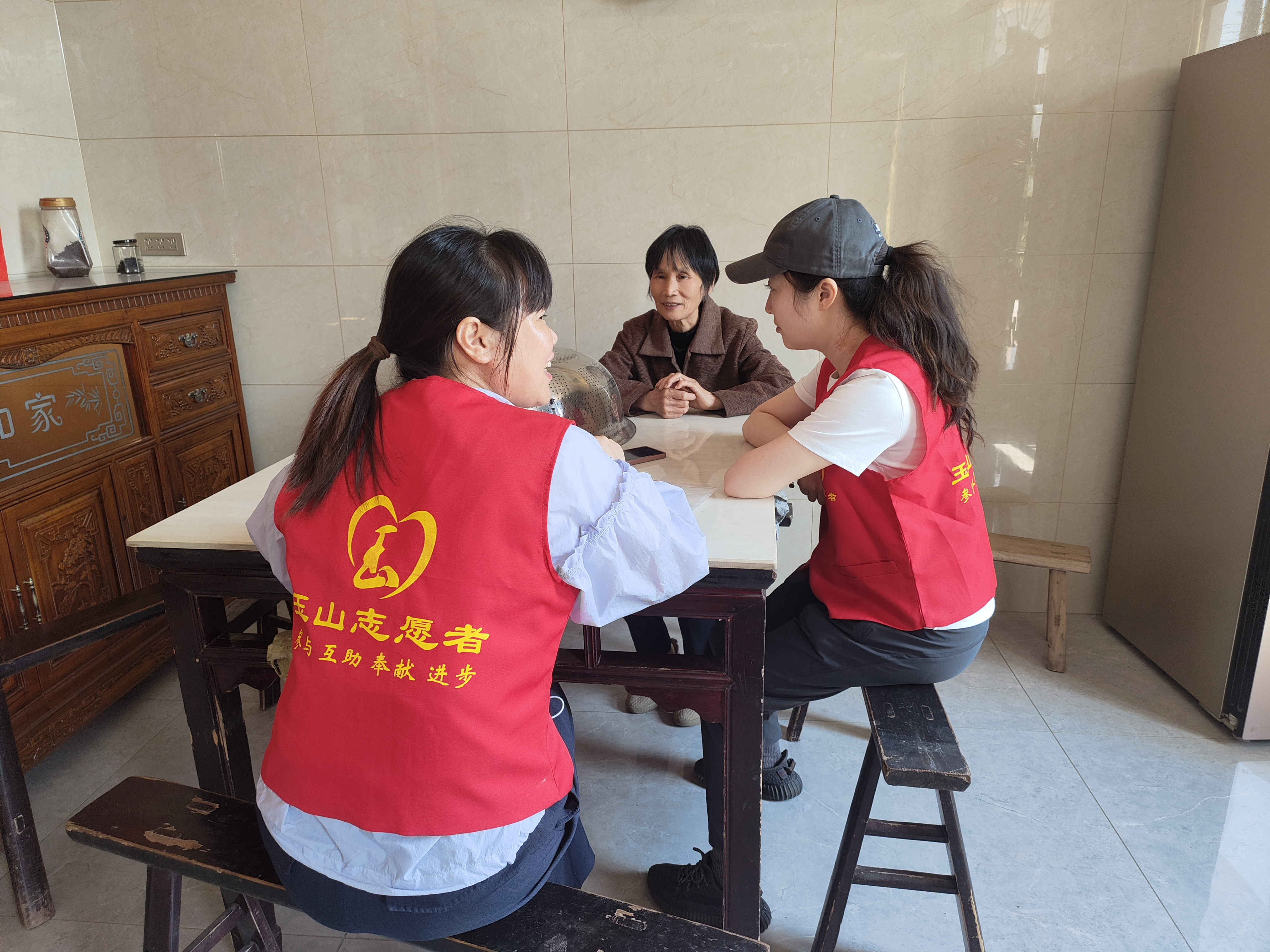 陈银枝2.jpg